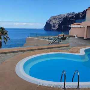 https://terraza-sol-los-gigantes.tenerifehoteles.net