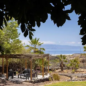 Villa Flores, Acantilado de los Gigantes