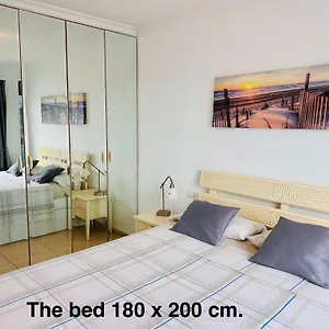 Su Eminencia - Sea View With Modern Comforts Apartament